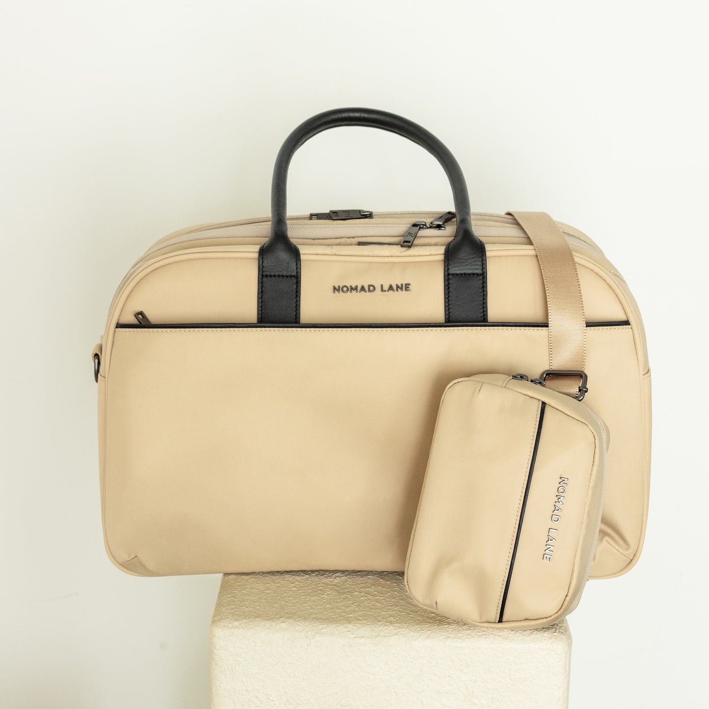 Dune Khaki / Gun Metal