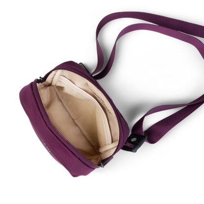 Venetian Violet / Venetian Violet
